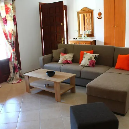 Semi Detached Houses * Fourka